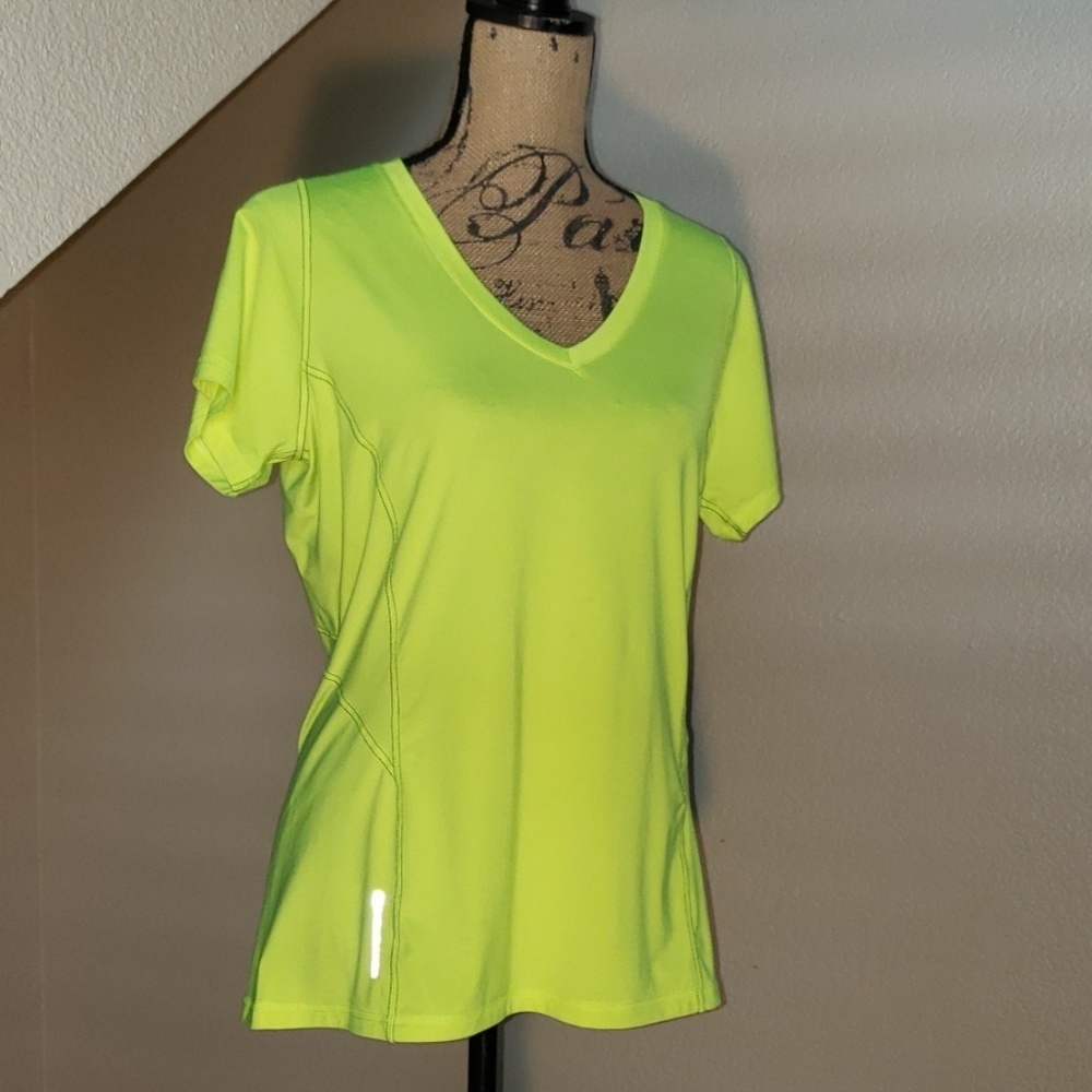 Ogio Ladies (L) endurance V-neck